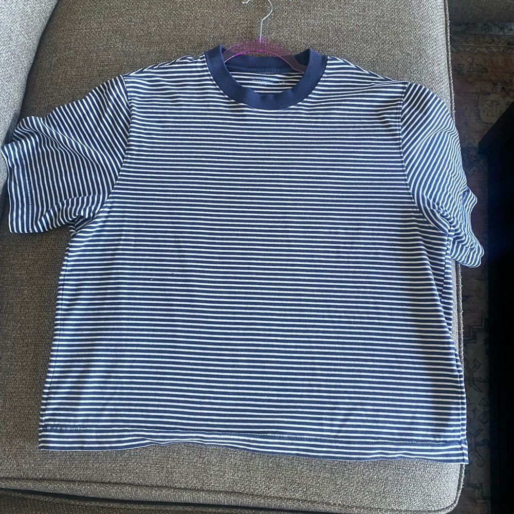 Abercrombie Cropped Blue & White Striped Short Sleeve Tee